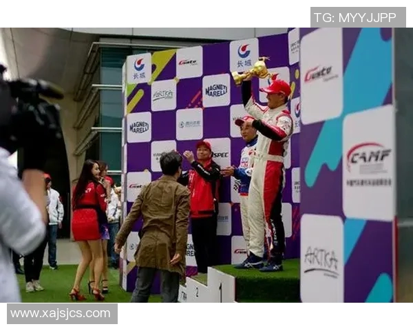 重庆羽毛球队在洲际杯积分榜上以83分稳居第一名展现强劲实力